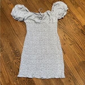 Smocked Puff-Sleeve Mini Dress in Heather Light Gray